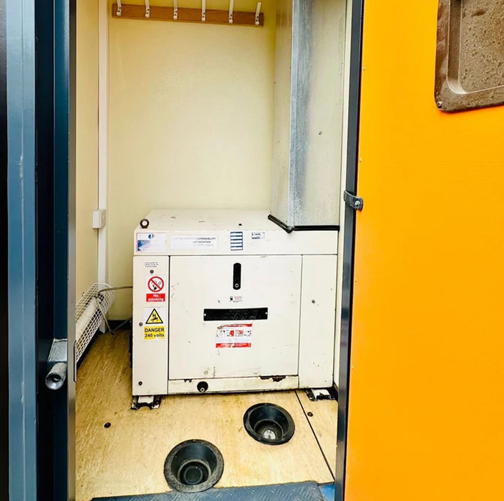 Groundhog Eco Towable Mobile Welfare Shipping Container - Image 4